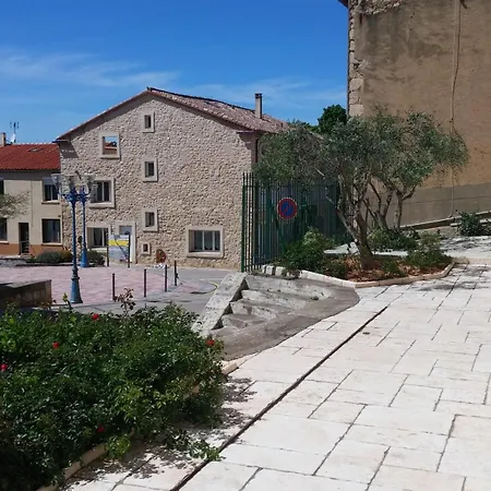 La Capelle 4 Personnes 875 Hotell *