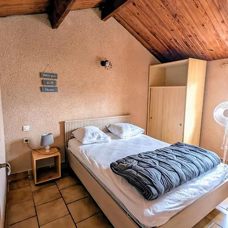 La Capelle 4 Personnes 875 *
